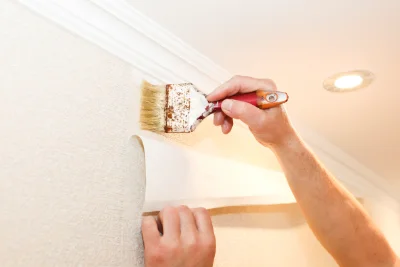 Pose de papier peint à Auneuil — revêtements muraux et toiles de verre
